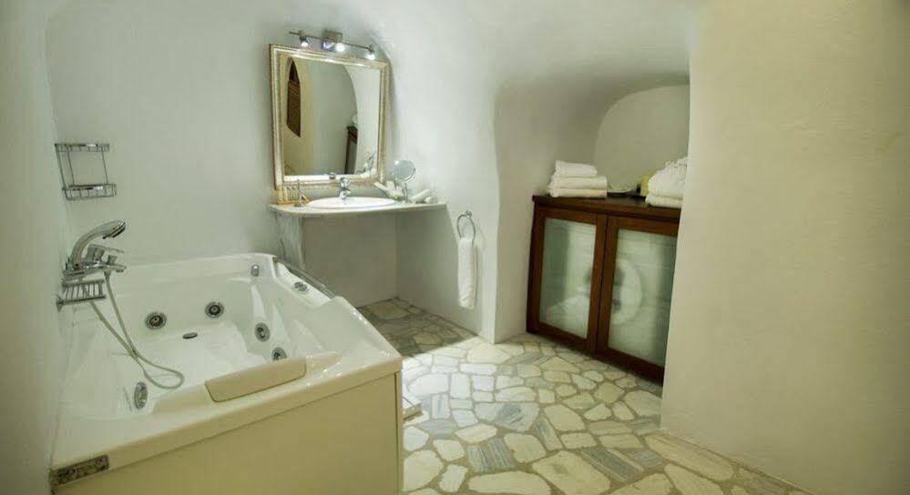 La Maltese Private House Imerovigli Exterior photo